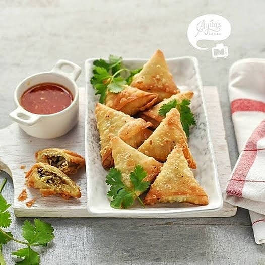 Sambosa Daging Cabe Hijau